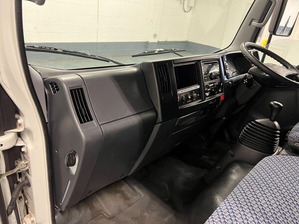 Used Isuzu Grafter 2023 for sale - 76074410: Photo 23