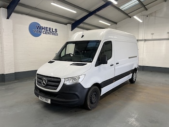 Mercedes-Benz Sprinter feature image