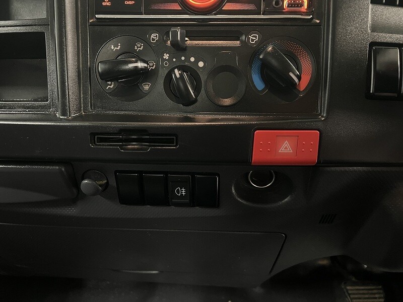 Used Isuzu Grafter 2023 for sale - 77272295: Photo 23