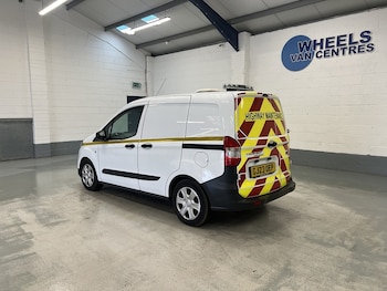 Used Ford Transit Courier 2023 for sale - 77609551: Photo