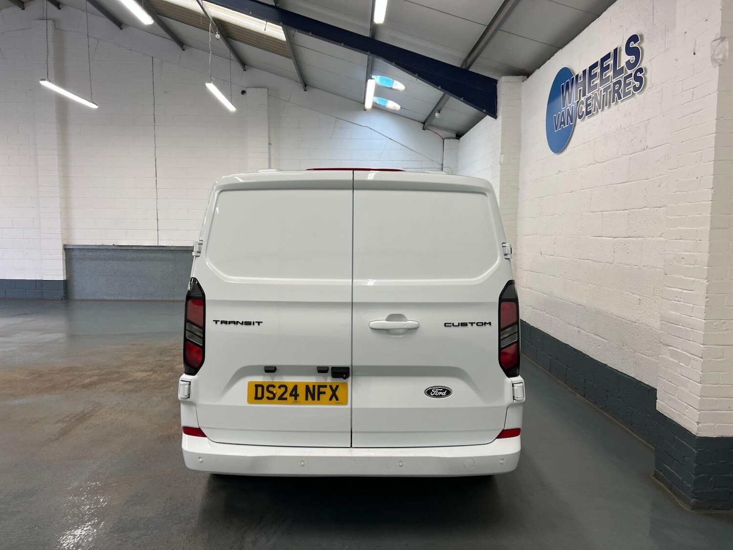 Used Ford Transit Custom 2024 for sale - 76244583: Photo 4