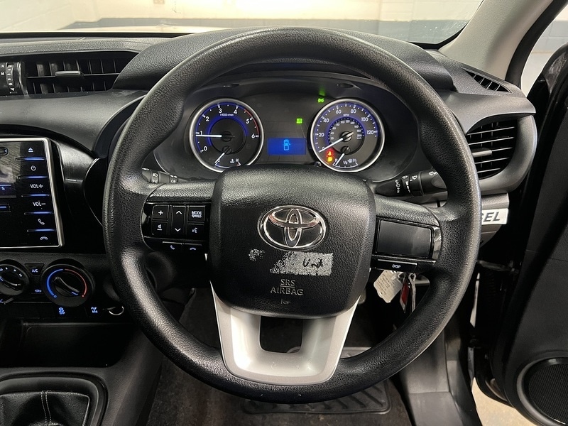 Used Toyota Hilux 2019 for sale - 76904209: Photo 16