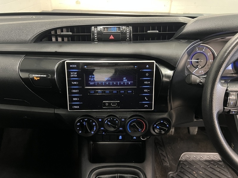 Used Toyota Hilux 2019 for sale - 76904209: Photo 17