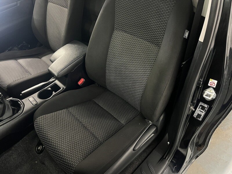 Used Toyota Hilux 2019 for sale - 76904209: Photo 30