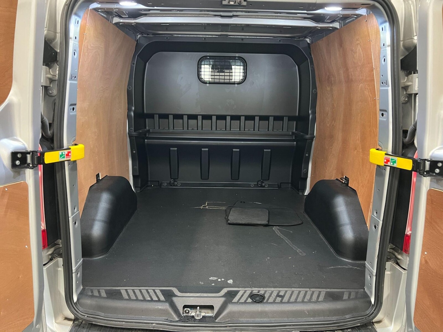 Used Ford Transit Custom 2022 for sale - 76507487: Photo 5