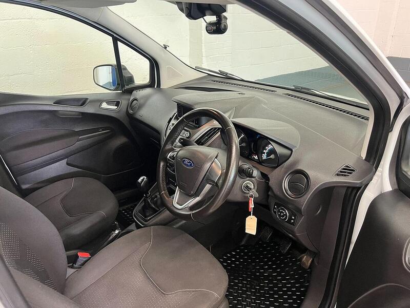Used Ford Transit Courier 2021 for sale - 76903924: Photo 17