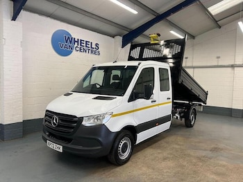 Mercedes-Benz Sprinter feature image