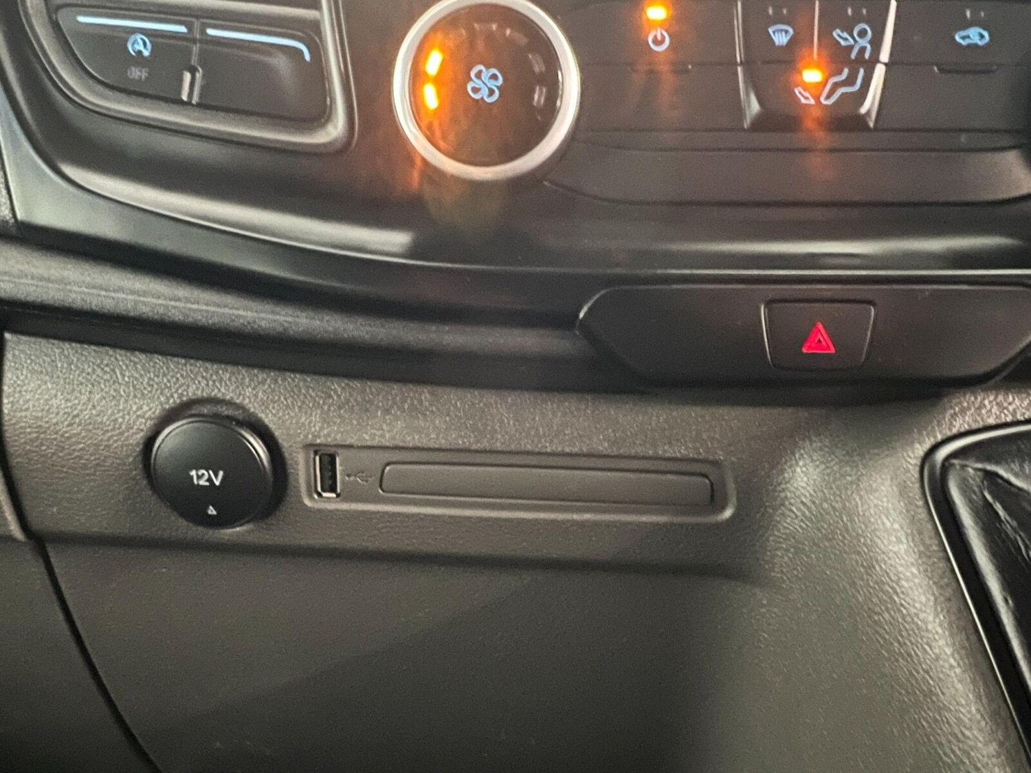 Used Ford Transit 2022 for sale - 75764070: Photo 17