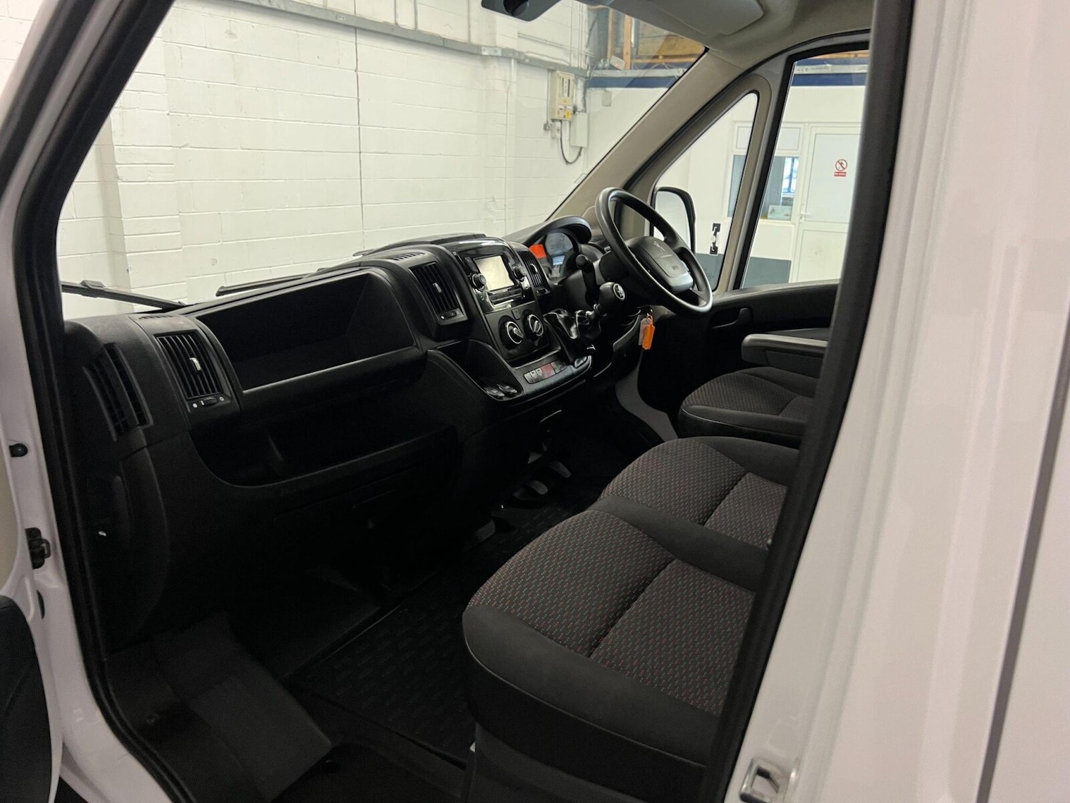 Used Peugeot Boxer 2022 for sale - 75843843: Photo 19