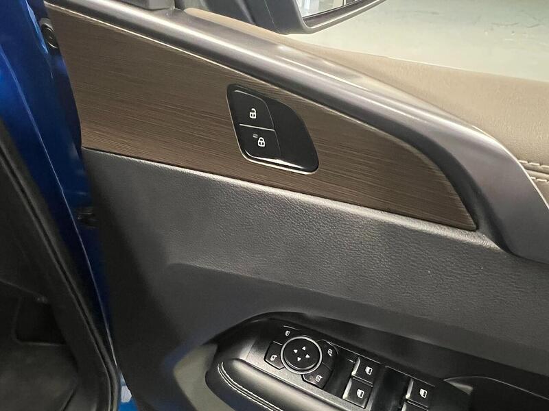 Used Volkswagen Amarok 2024 for sale - 76904335: Photo 12