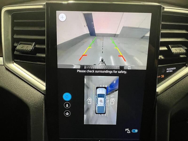 Used Volkswagen Amarok 2024 for sale - 76904335: Photo 24