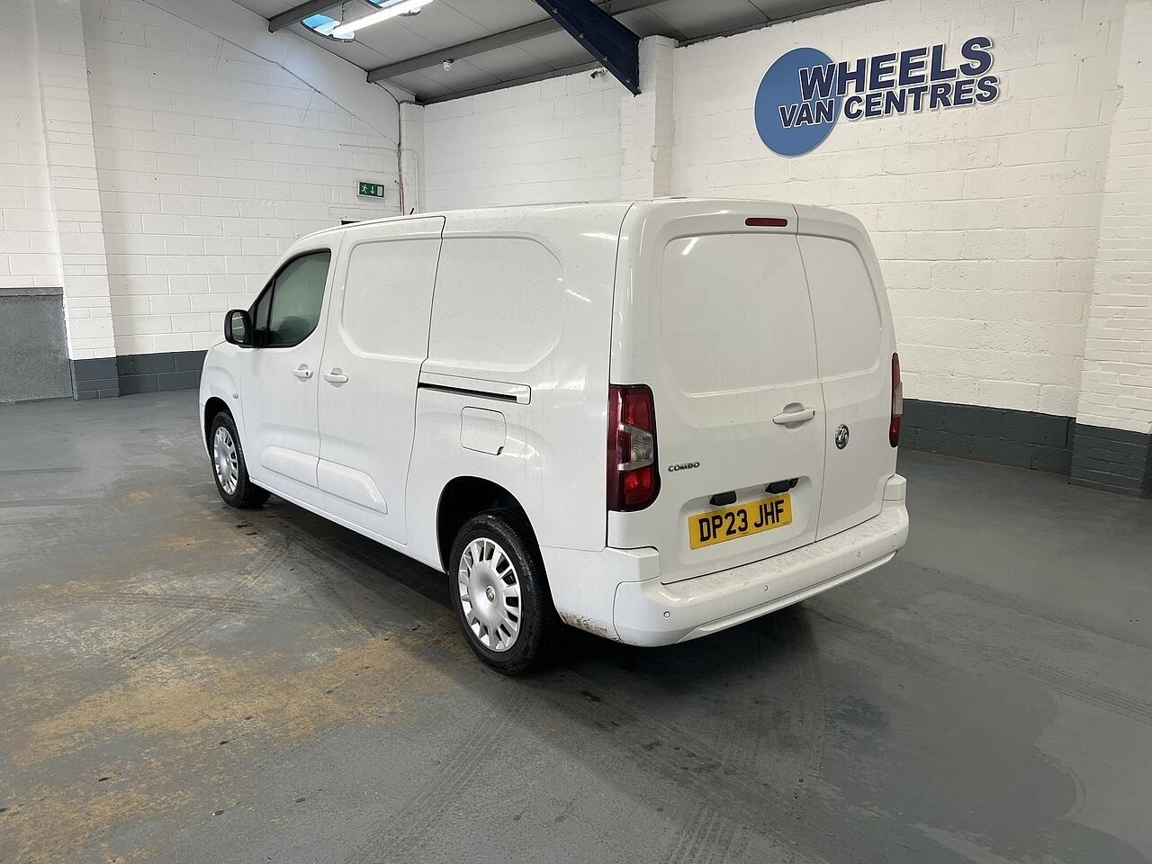 Used Vauxhall Combo 2023 for sale - 76874816: Photo 2