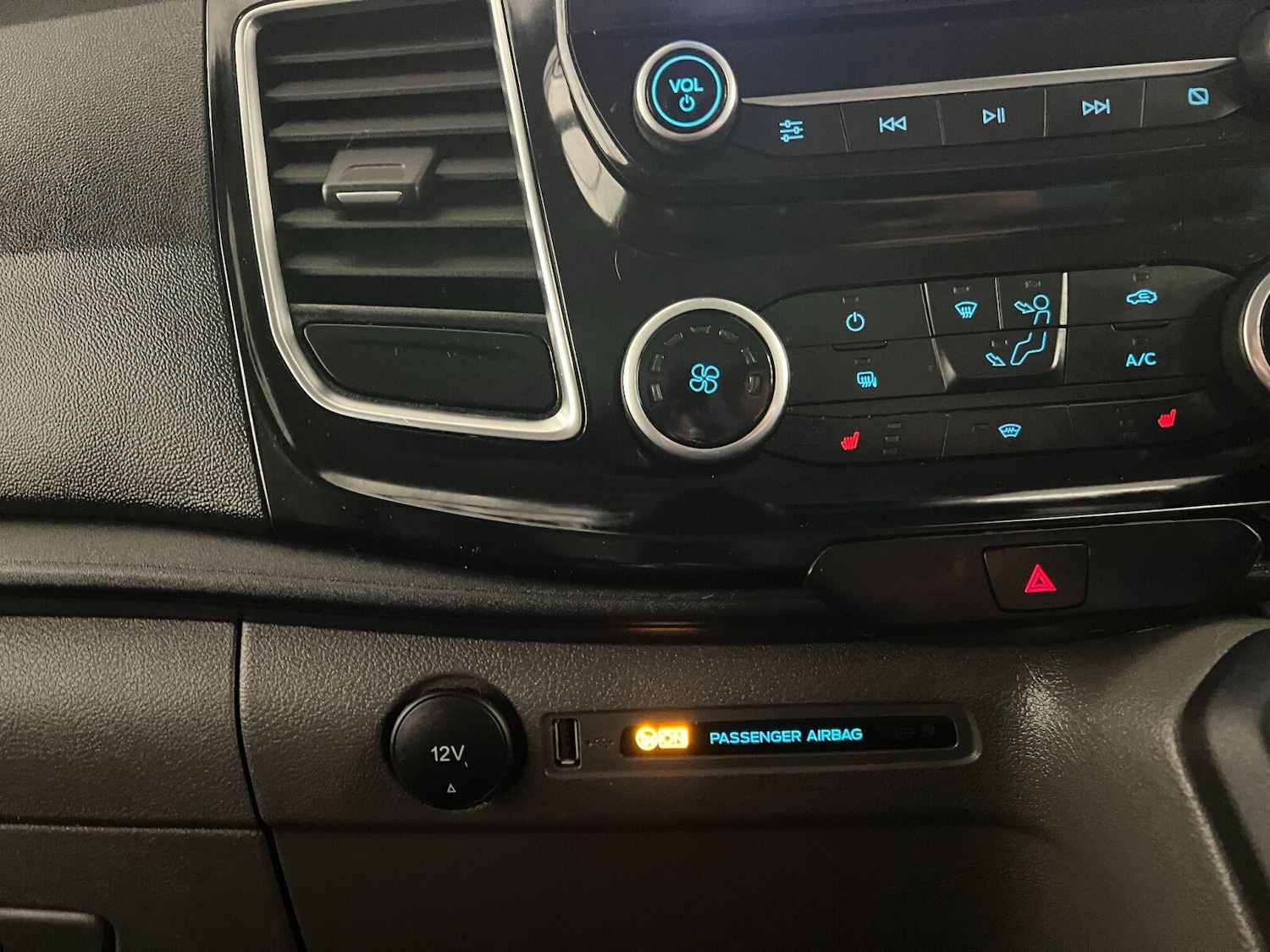 Used Ford Transit Custom 2022 for sale - 76709448: Photo 17