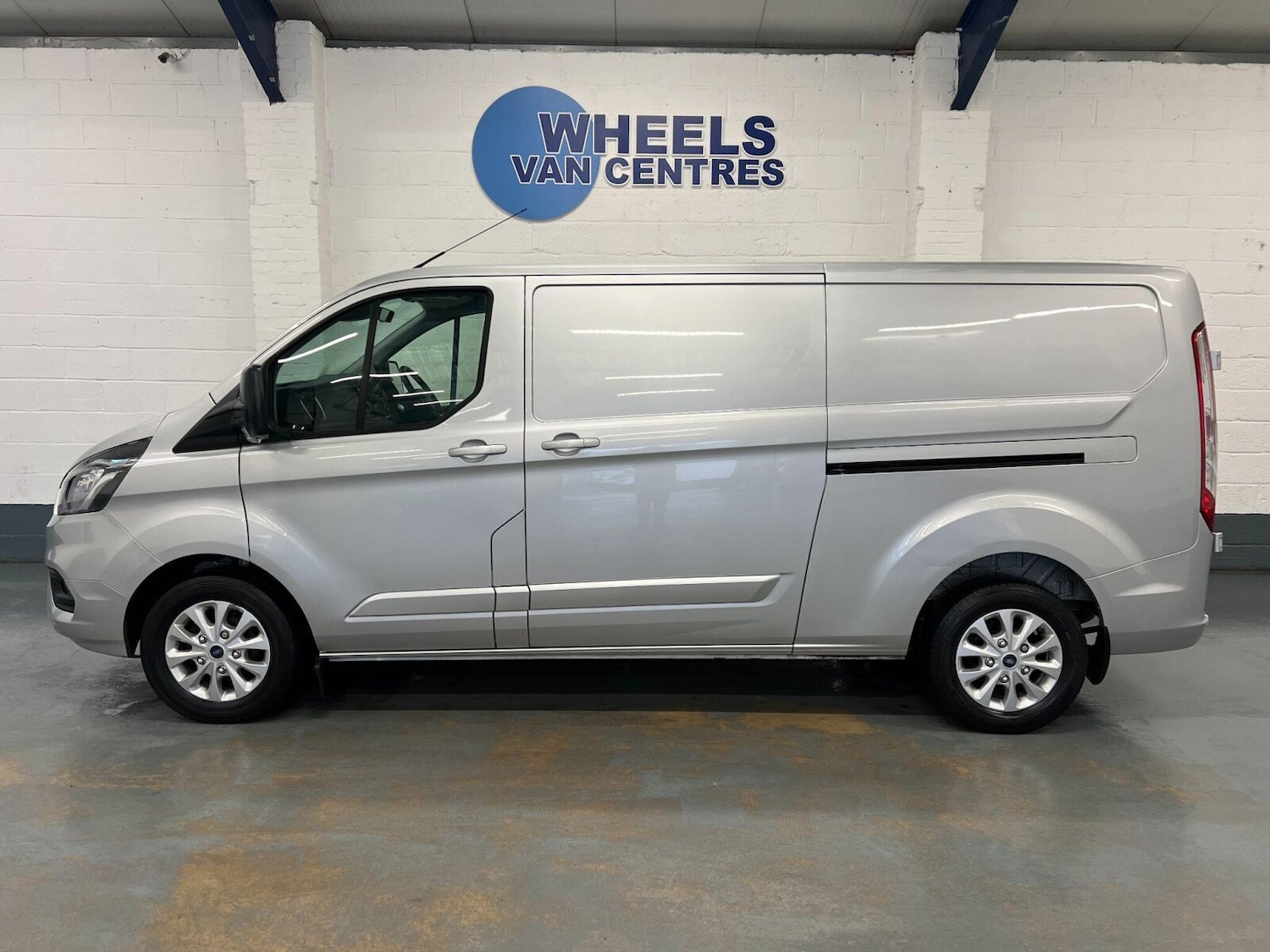 Used Ford Transit Custom 2022 for sale - 76709448: Photo 2