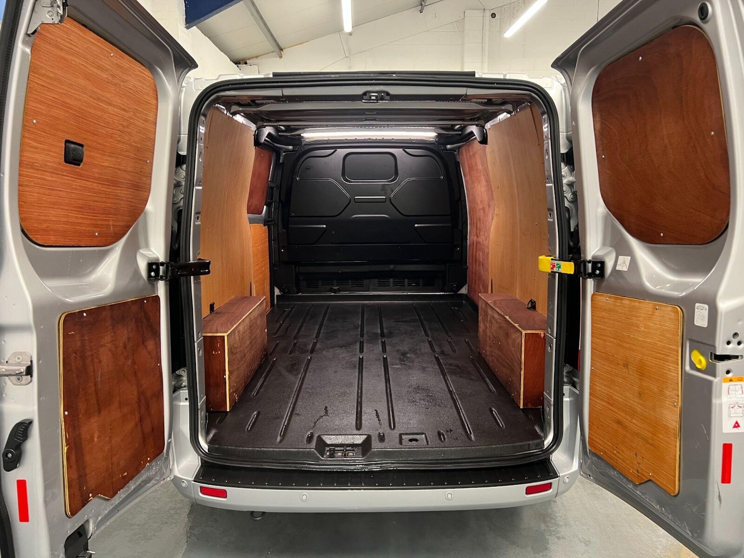 Used Ford Transit Custom 2022 for sale - 76709448: Photo 32