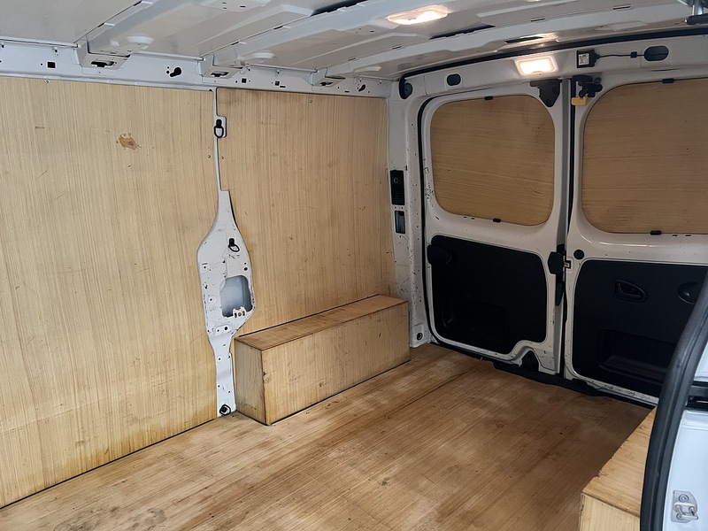 Used Renault Trafic for sale - 77247338: Photo 31