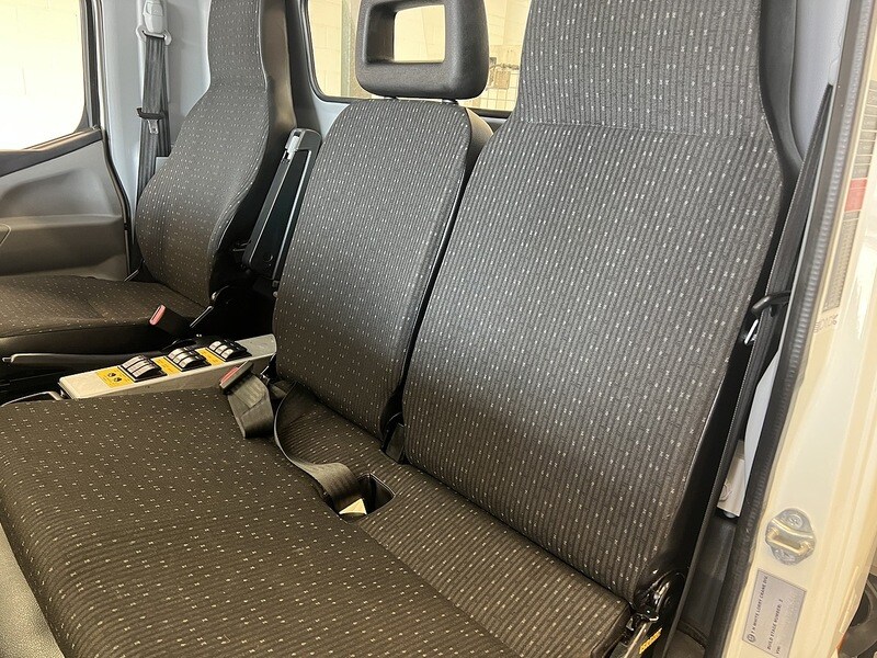 Used Mitsubishi Canter 2018 for sale - 77902469: Photo 32