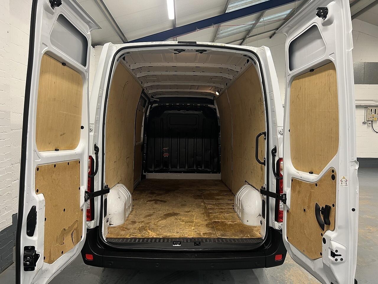 Used Renault Master 2023 for sale - 76870080: Photo 30