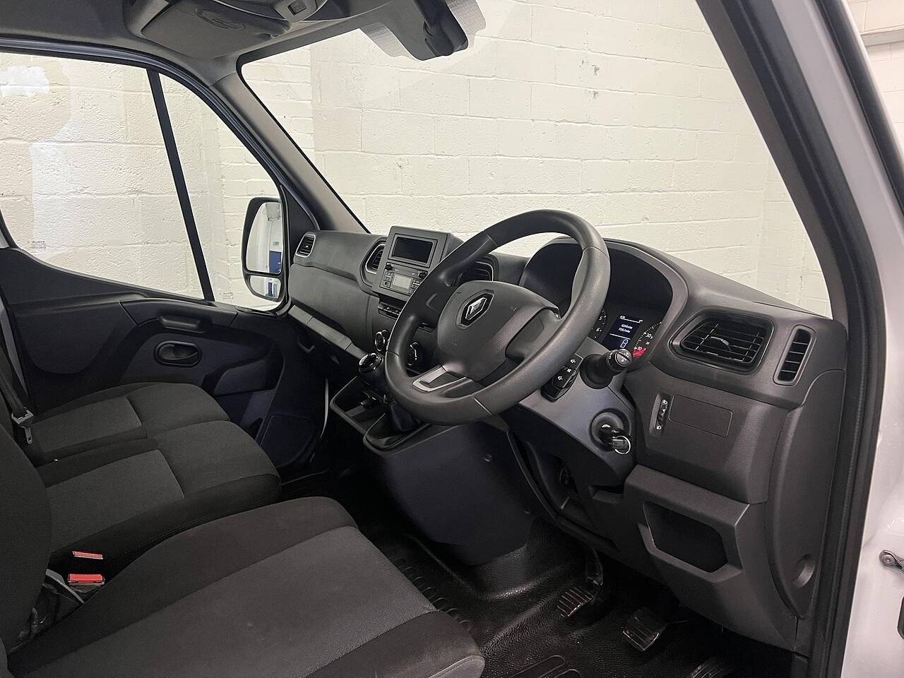 Used Renault Master 2023 for sale - 76870080: Photo 9