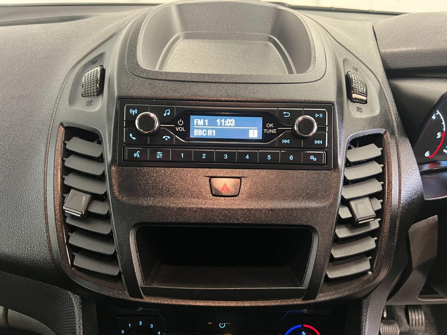 Used Ford Transit Connect 2020 for sale - 75675213: Photo 23