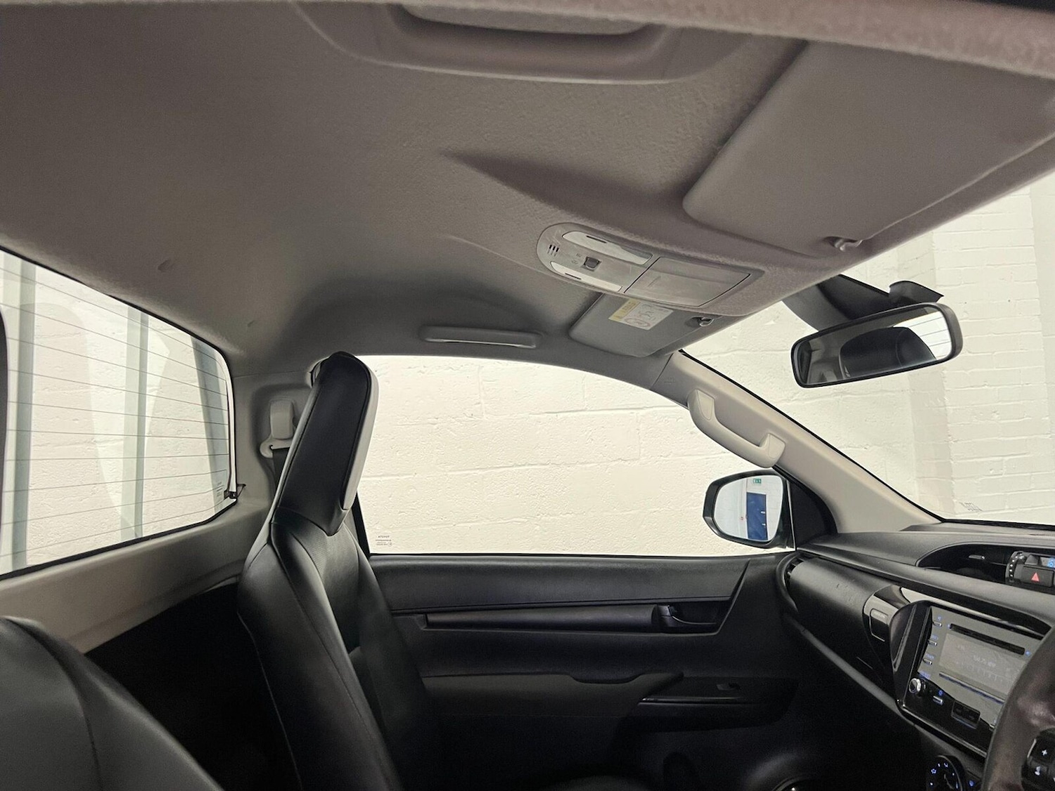 Used Toyota Hilux 2021 for sale - 76195983: Photo 14