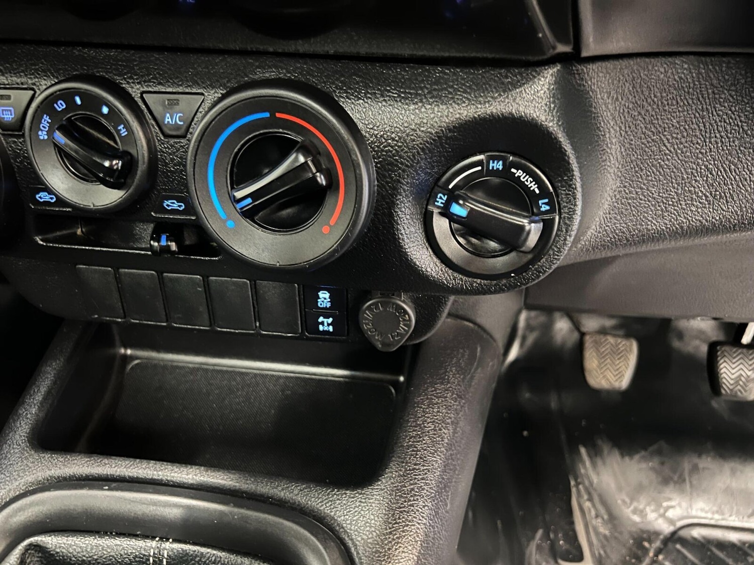 Used Toyota Hilux 2021 for sale - 76195983: Photo 16