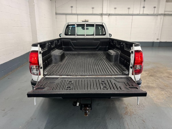Used Toyota Hilux 2021 for sale - 76195983: Photo 25