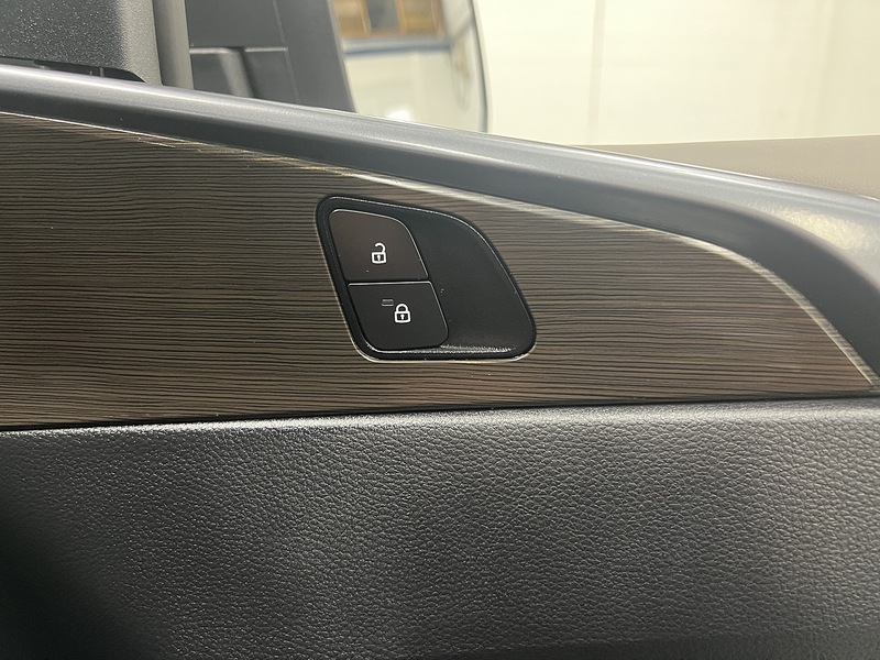 Used Volkswagen Amarok 2024 for sale - 77227898: Photo 13