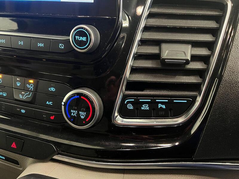 Used Ford Tourneo Custom 2021 for sale - 76904332: Photo 15