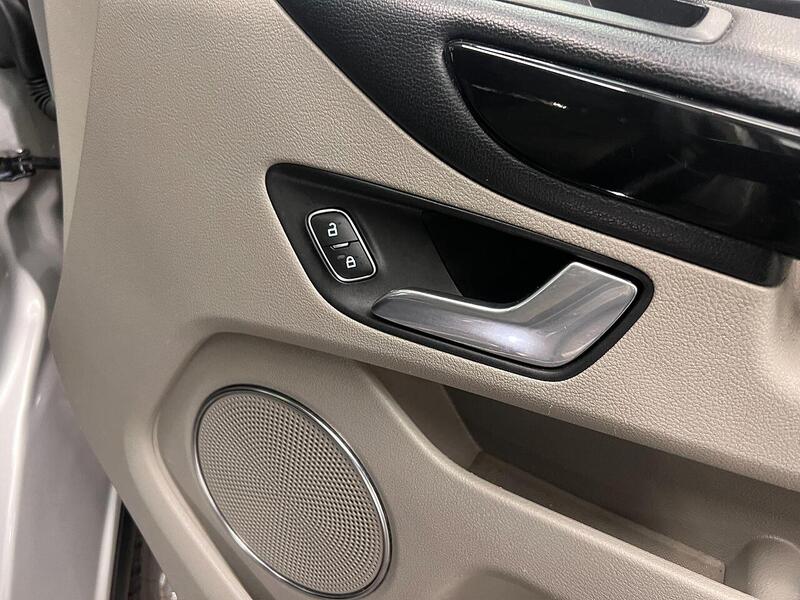 Used Ford Tourneo Custom 2021 for sale - 76904332: Photo 37