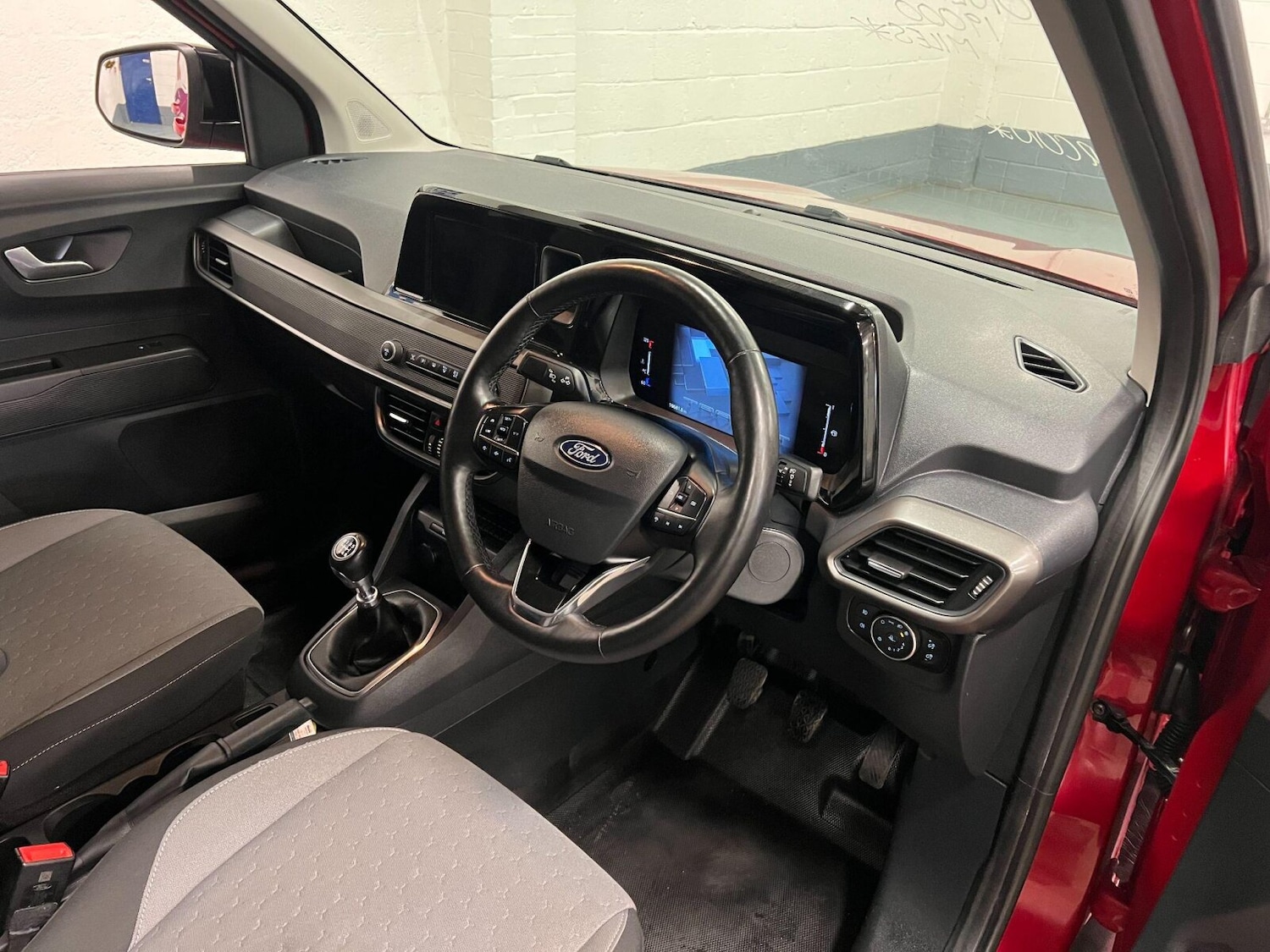 Used Ford Transit Courier 2024 for sale - 76870837: Photo 23