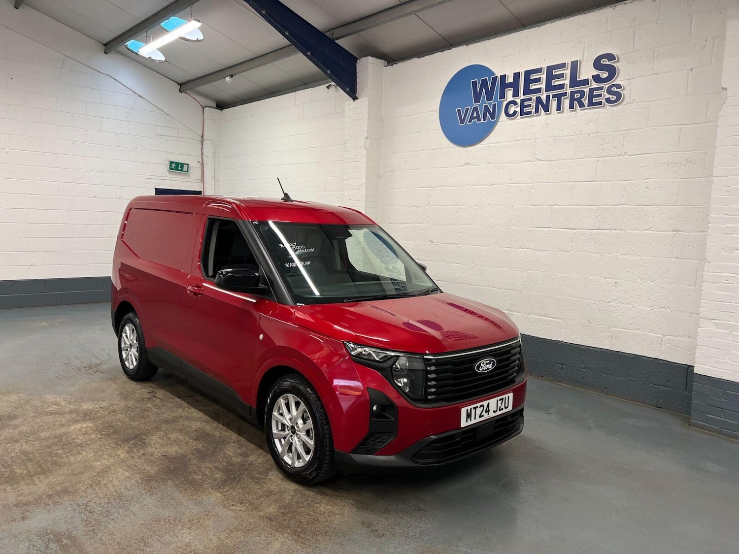 Used Ford Transit Courier 2024 for sale - 76870837: Photo 3