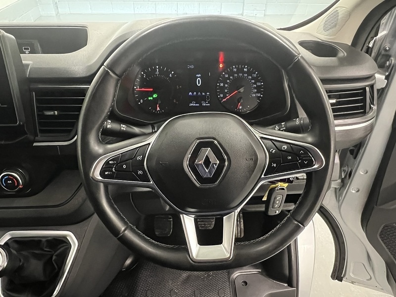 Used Renault Trafic 2024 for sale - 76982523: Photo 16