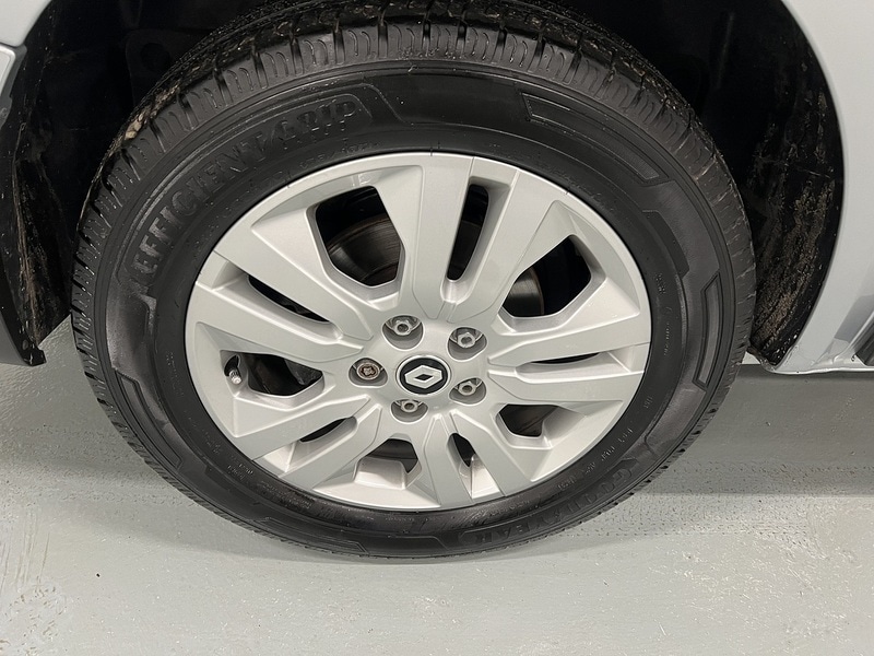 Used Renault Trafic 2024 for sale - 76982523: Photo 38