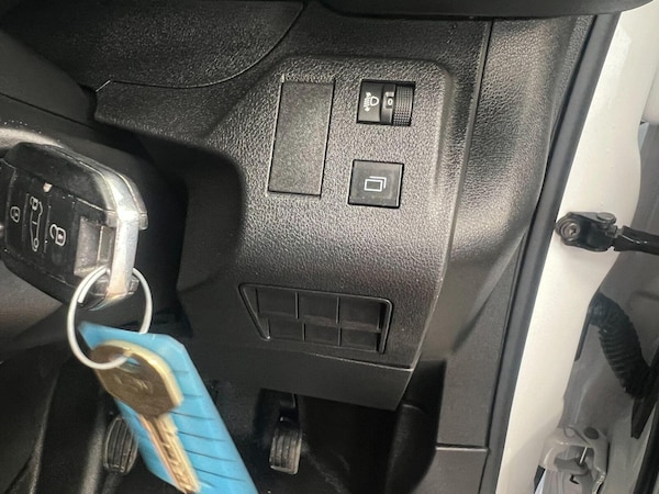 Used Peugeot Partner 2024 for sale - 75403940: Photo 11
