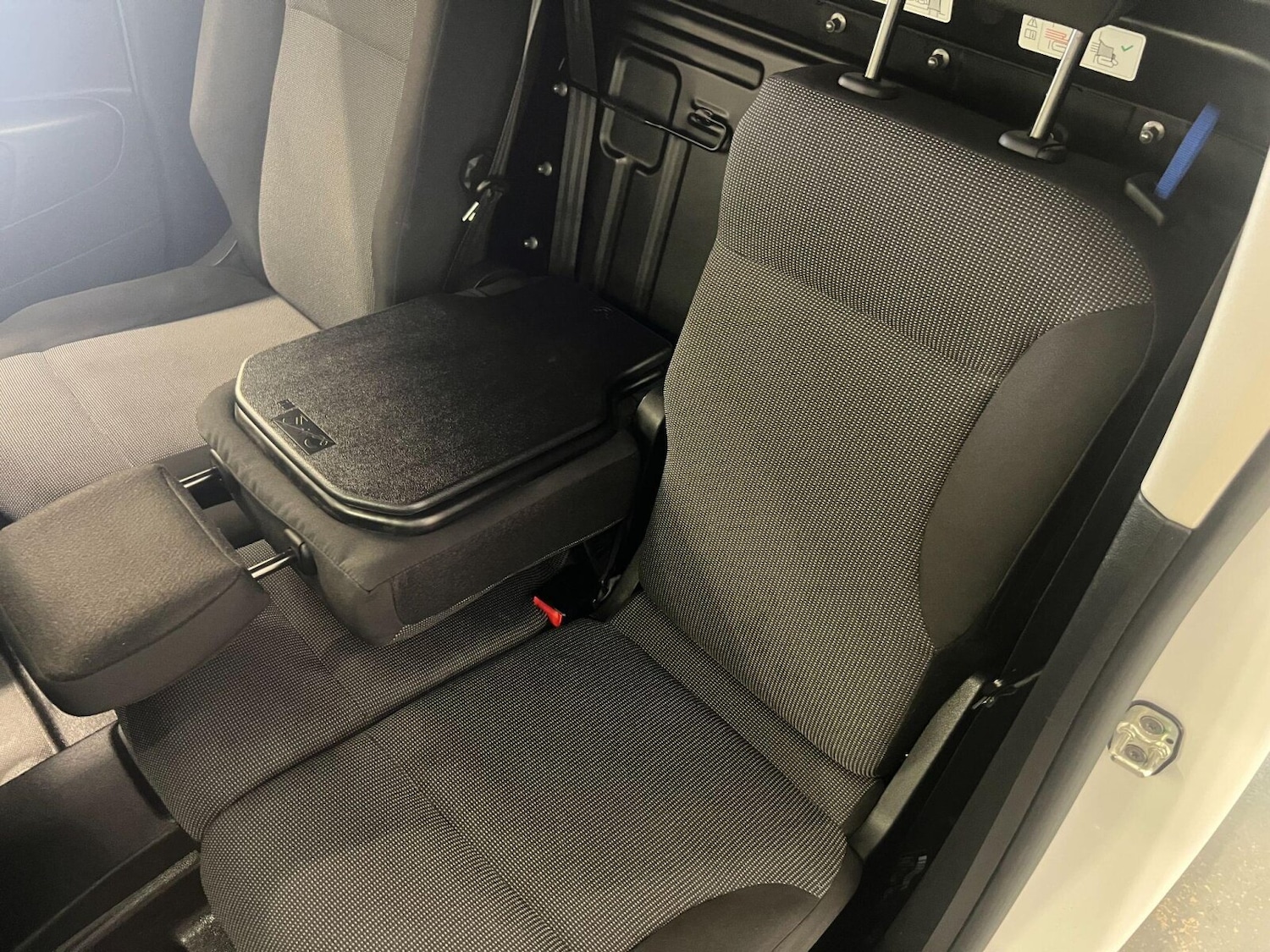 Used Peugeot Partner 2024 for sale - 75403940: Photo 29