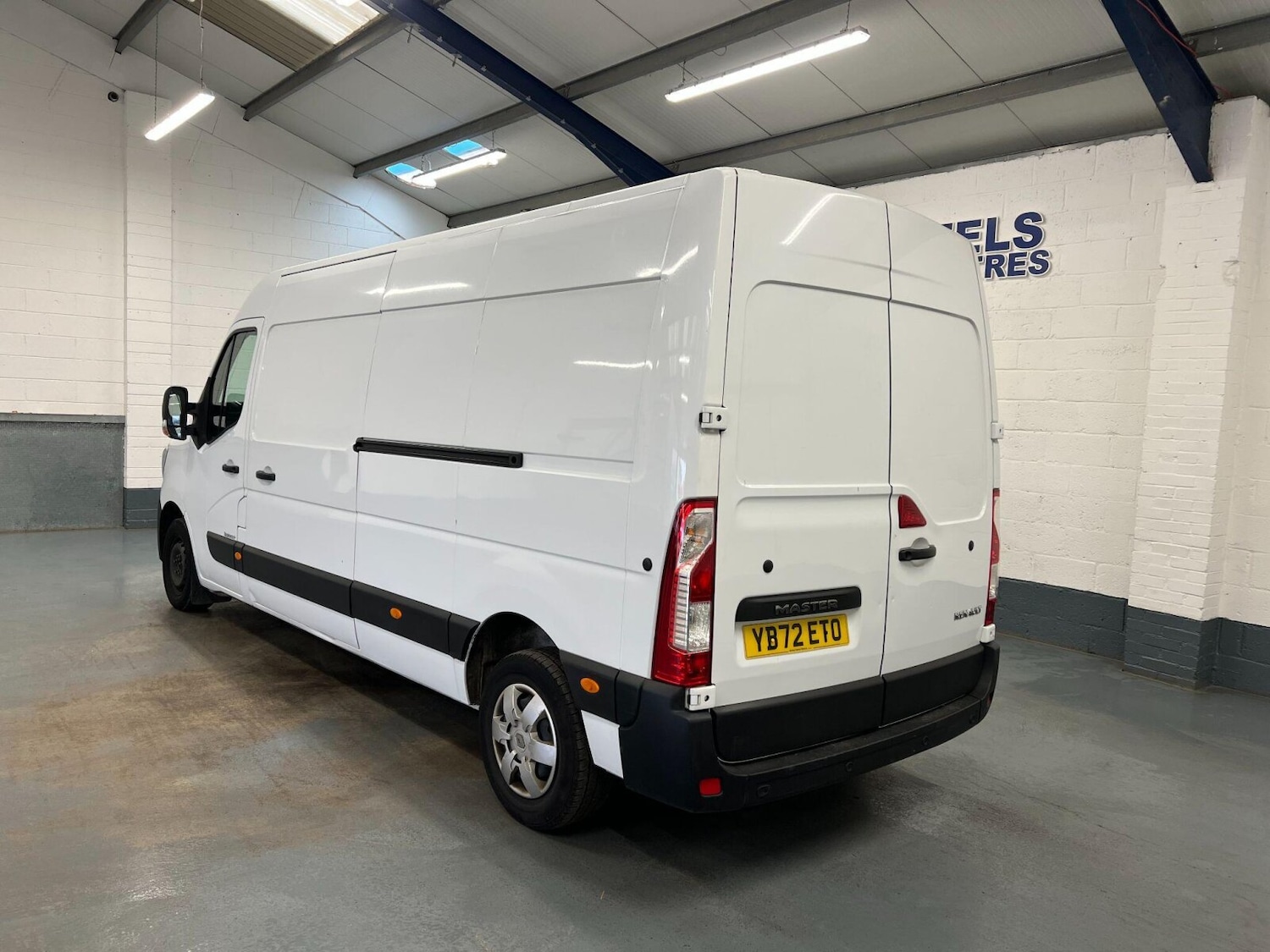 Used Renault Master 2023 for sale - 76312324: Photo 2