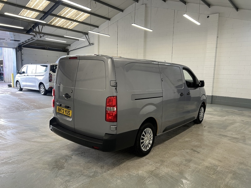 Used Toyota ProAce 2024 for sale - 77643350: Photo 3