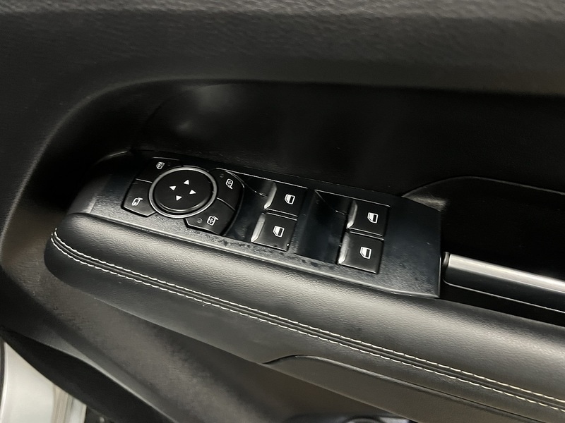 Used Volkswagen Amarok 2024 for sale - 76932160: Photo 13