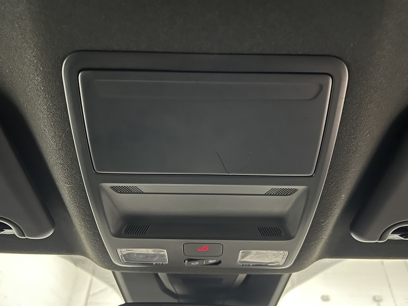 Used Volkswagen Amarok 2024 for sale - 76932160: Photo 30