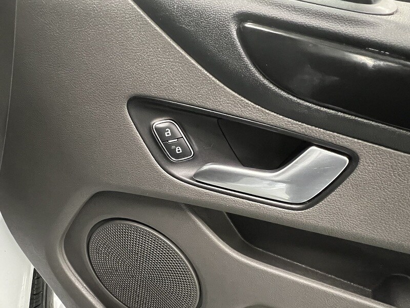 Used Ford Transit Custom 2022 for sale - 76950837: Photo 13