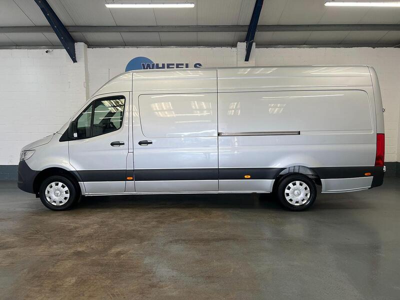 Used Mercedes-Benz Sprinter 2023 for sale - 76904221: Photo 2