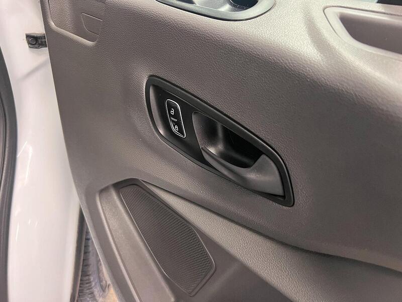 Used Ford Transit 2024 for sale - 76903923: Photo 12