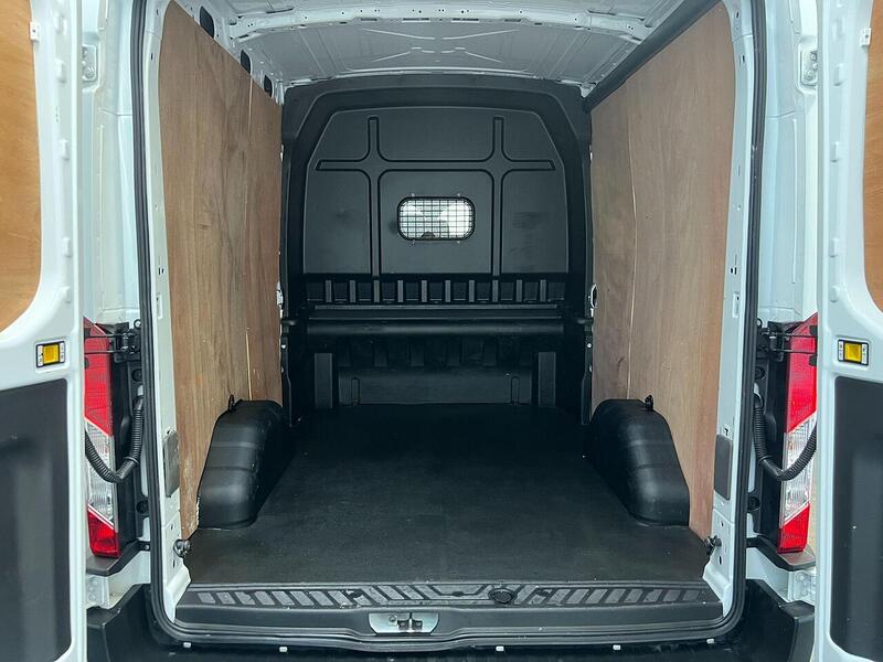 Used Ford Transit 2024 for sale - 76903923: Photo 32