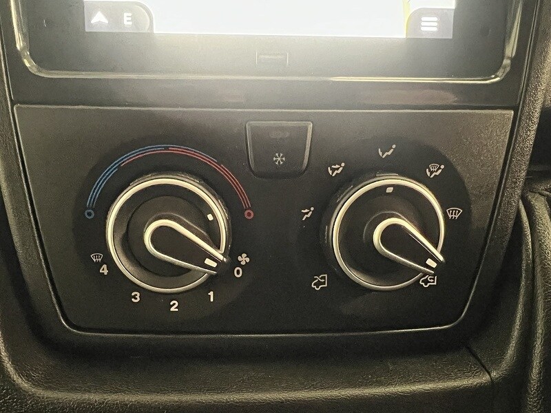 Used Peugeot Boxer 2023 for sale - 76904302: Photo 25