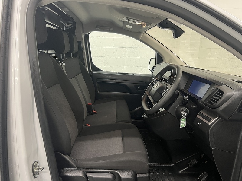 Used Vauxhall Vivaro 2024 for sale - 77136944: Photo 10