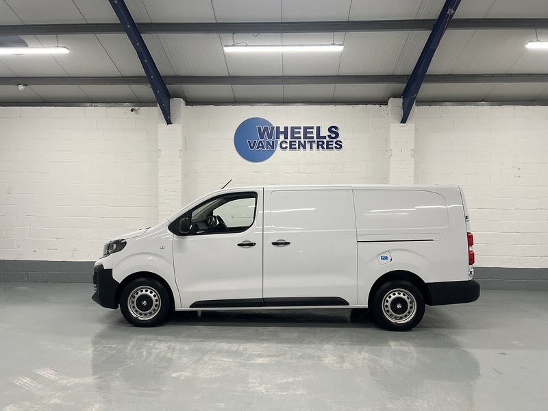 Used Vauxhall Vivaro 2024 for sale - 77136944: Photo 2