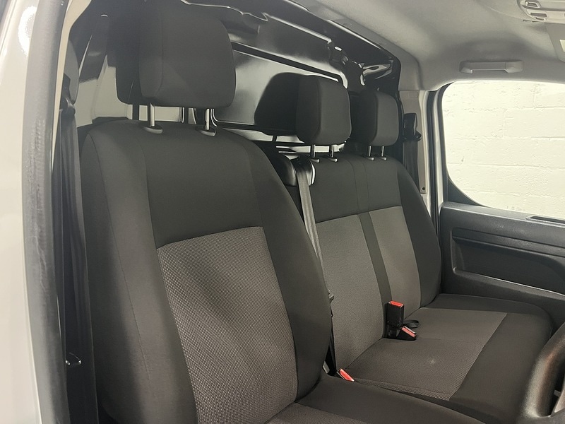 Used Vauxhall Vivaro 2024 for sale - 77136944: Photo 9