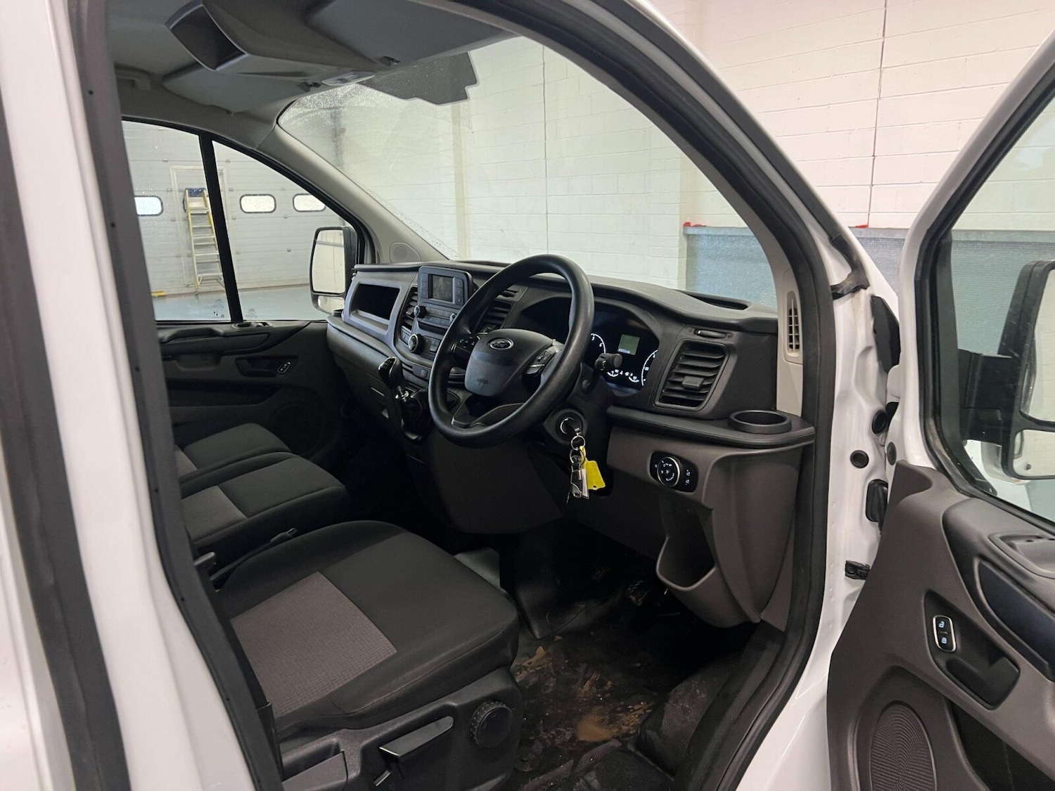 Used Ford Transit Custom 2023 for sale - 76804143: Photo 6