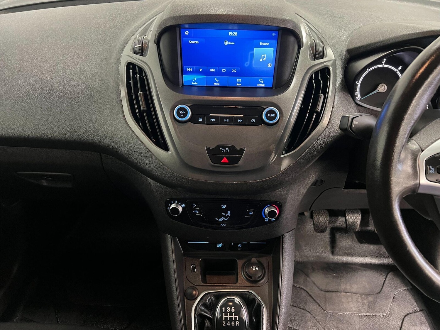 Used Ford Transit Courier 2022 for sale - 76289829: Photo 31